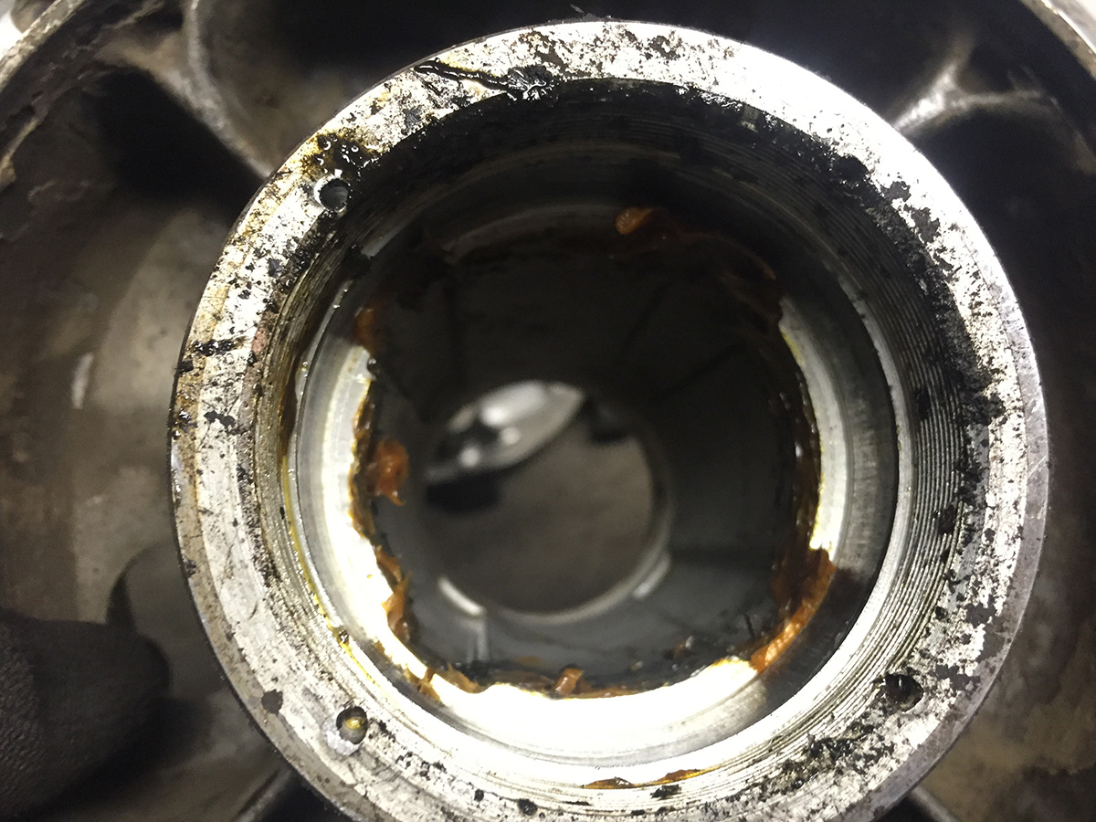 CB500 CB550 rear wheel bearing removal guide PICS